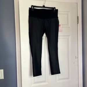 Road Runner sports capri leggings - medium